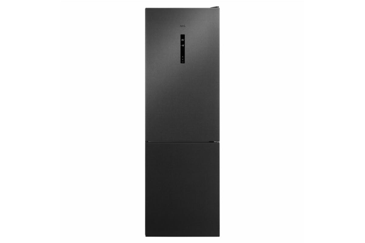 AEG 7000 Series Freestanding Fridge Freezer | RCB732E3MB